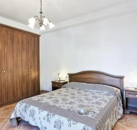Casa Consuelo App. 1 דירה *